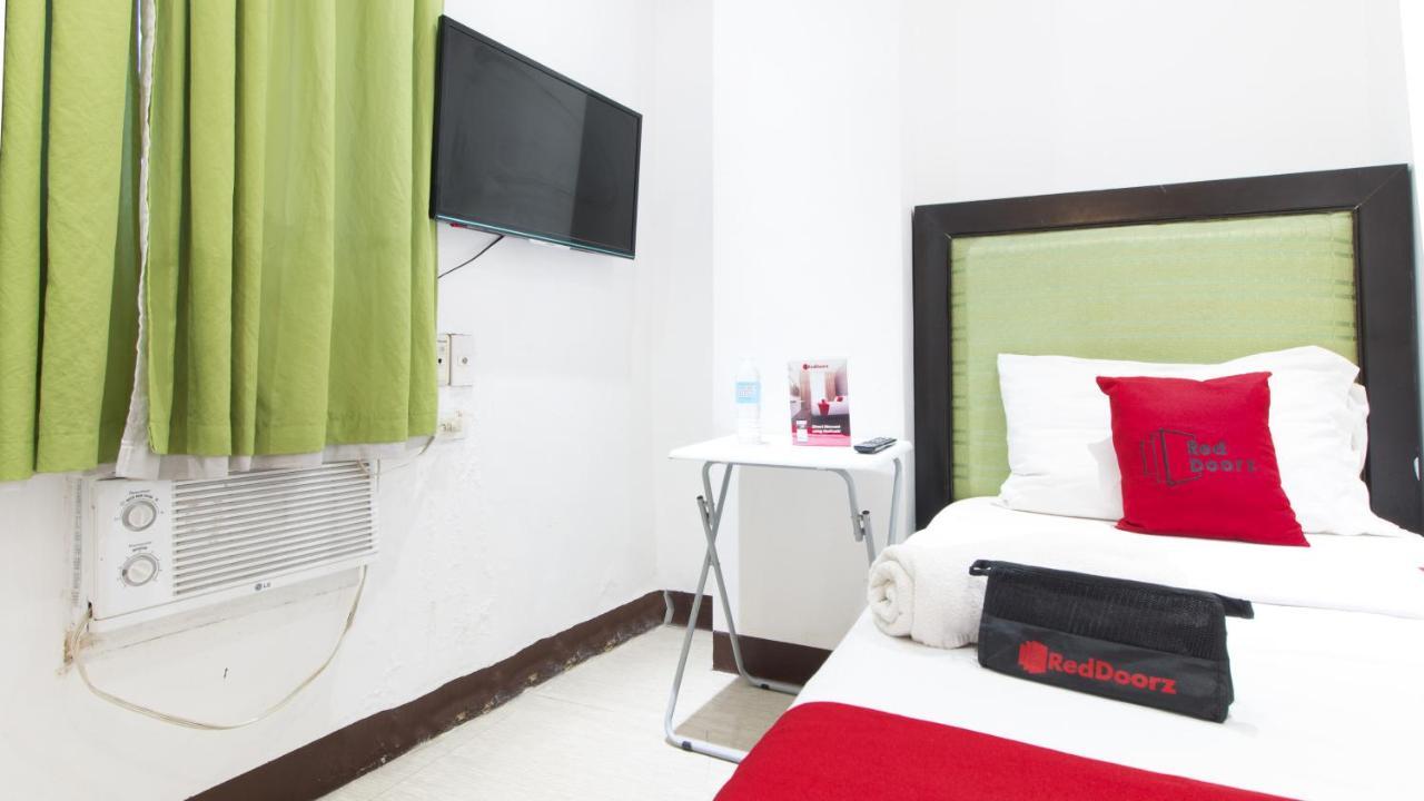 Готель Reddoorz @ Real Fatima Tacloban Anibong Екстер'єр фото
