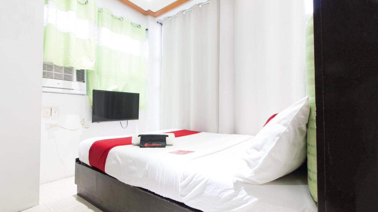 Готель Reddoorz @ Real Fatima Tacloban Anibong Екстер'єр фото