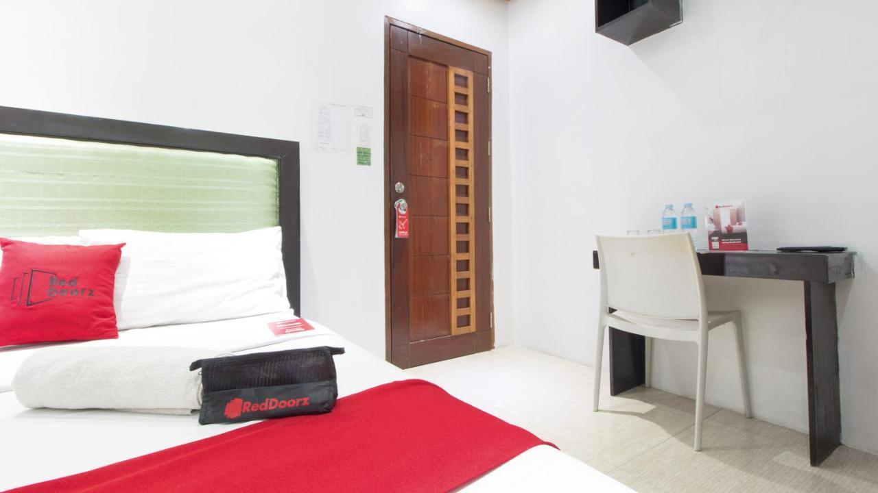 Готель Reddoorz @ Real Fatima Tacloban Anibong Екстер'єр фото